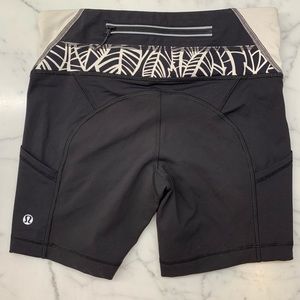 LULULEMON 6” BIKER SHORTS